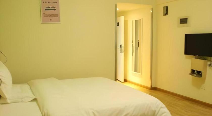 7 Days Inn Chengdu Sichuan University South Railway Station Bagian luar foto