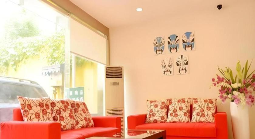 7 Days Inn Chengdu Sichuan University South Railway Station Bagian luar foto
