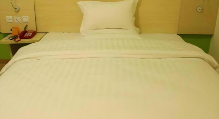 7 Days Inn Chengdu Sichuan University South Railway Station Bagian luar foto