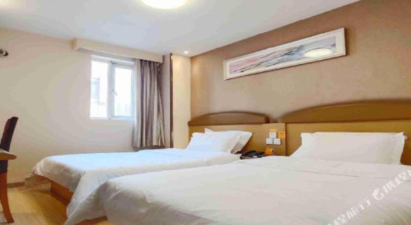 7 Days Inn Chengdu Sichuan University South Railway Station Bagian luar foto