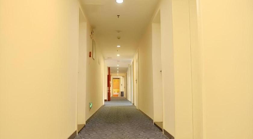 7 Days Inn Chengdu Sichuan University South Railway Station Bagian luar foto