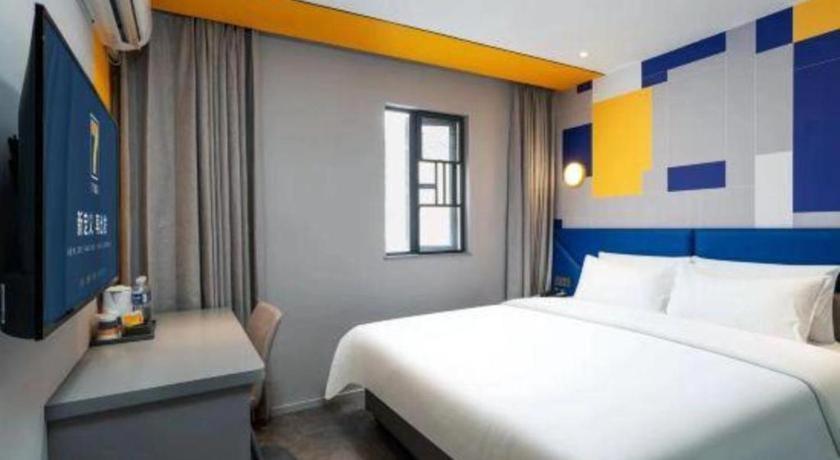 7 Days Inn Chengdu Sichuan University South Railway Station Bagian luar foto